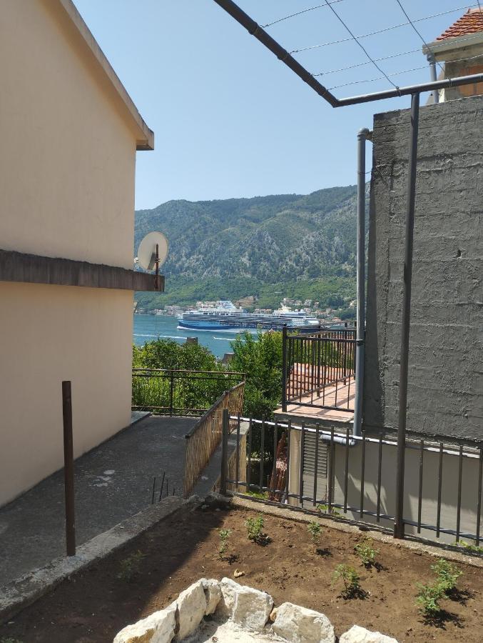 State Apartmants 2 Kotor Eksteriør bilde